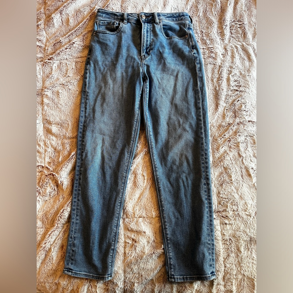 American Eagle Mom Jeans